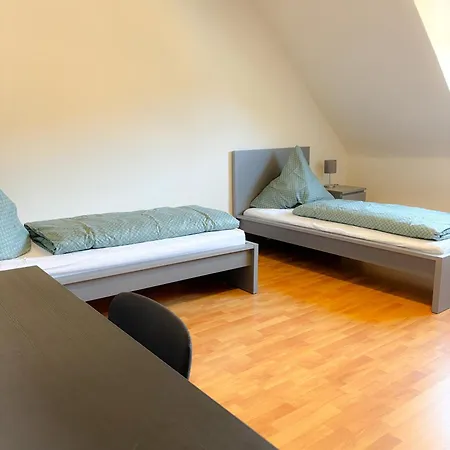Apartment Ueber Neu Ulm'S Daechern, 2 Schlafzimmer Inkl. Stellplatz Neu-Ulm Exterior foto