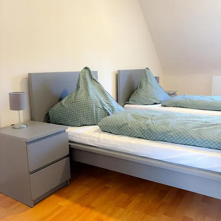 Apartment Ueber Neu Ulm'S Daechern, 2 Schlafzimmer Inkl. Stellplatz Neu-Ulm Exterior foto