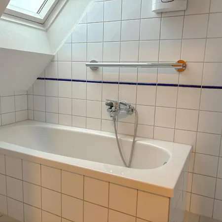 Apartment Ueber Neu Ulm'S Daechern, 2 Schlafzimmer Inkl. Stellplatz Neu-Ulm Exterior foto
